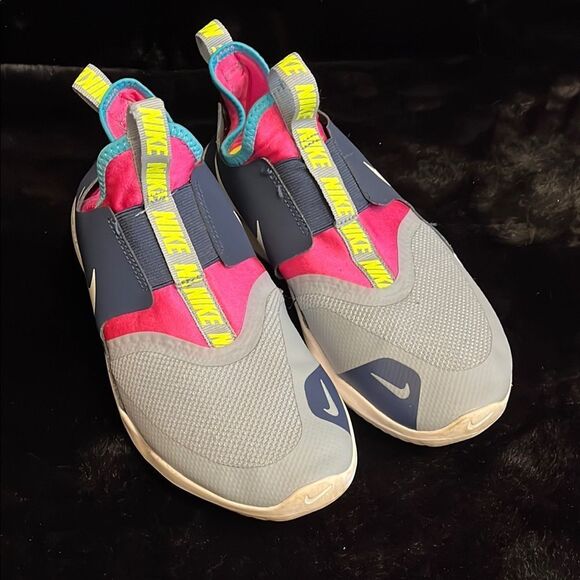 Youth Nike Flex Runners - Picture 1 of 9